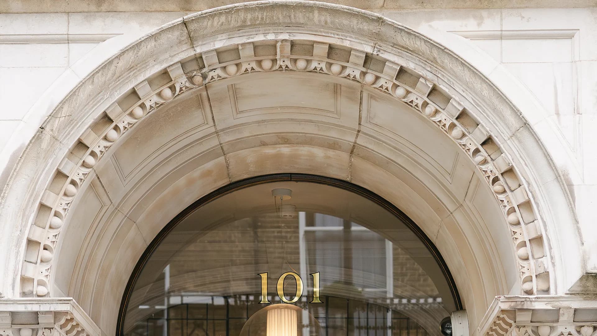 doorway-arch-stonework-101
