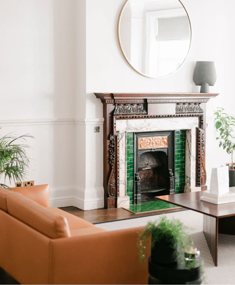 fireplace-couch-plants